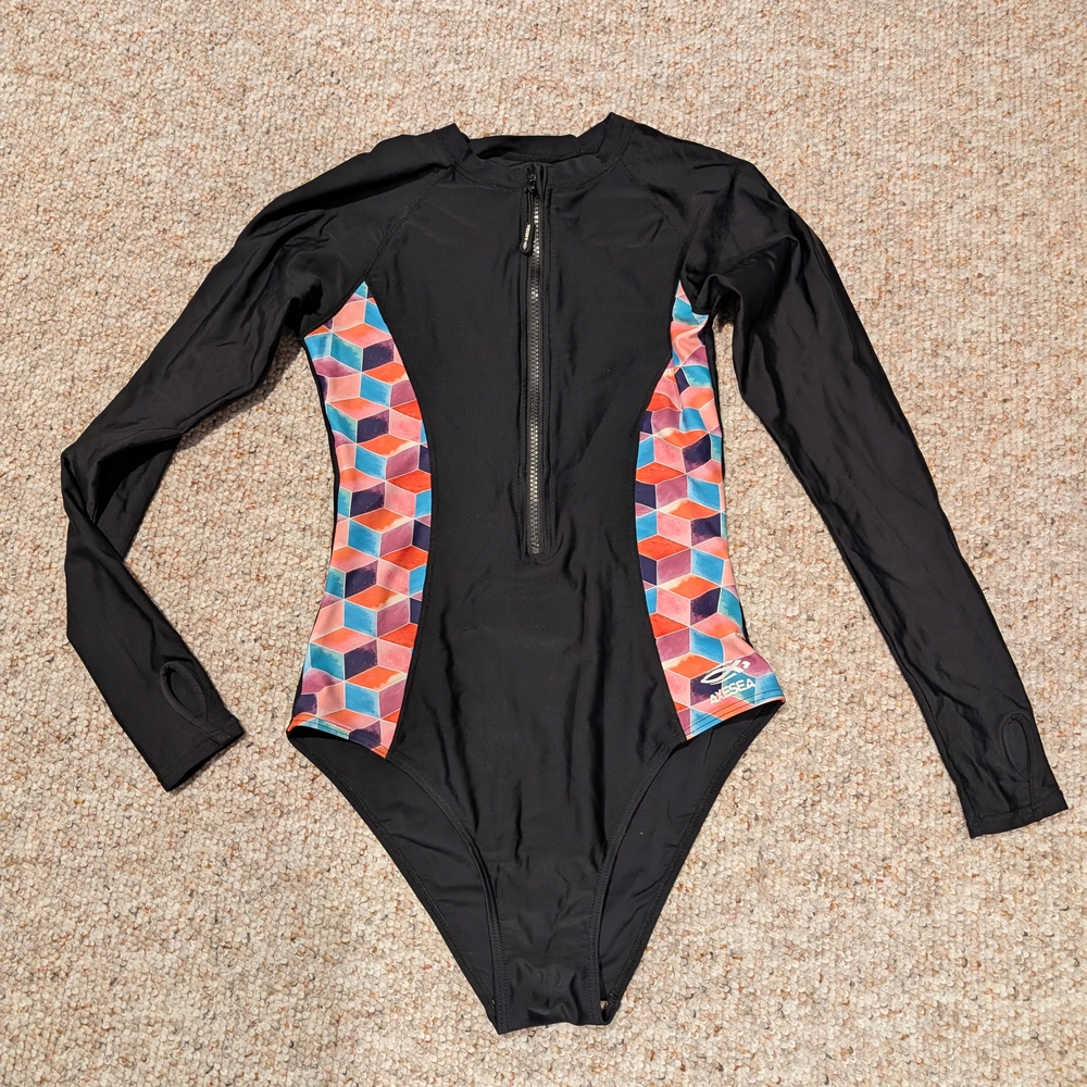 Geometric Long Sleeve Swimsuit - Black and Multicolor